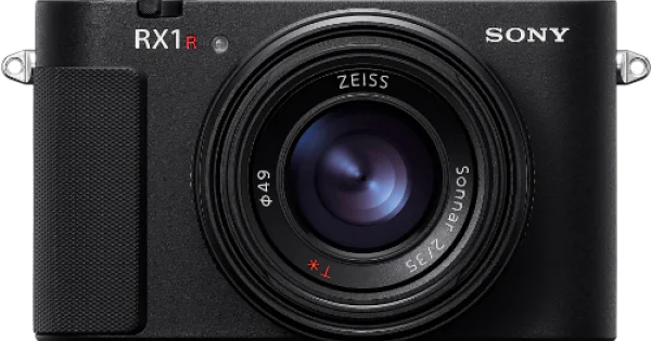 Camera Sony Seri R Sony RX1R III Digital Camera at Lowest Price in India